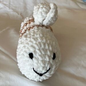 Hand crocheted Cute White Plush Bee Toy. New